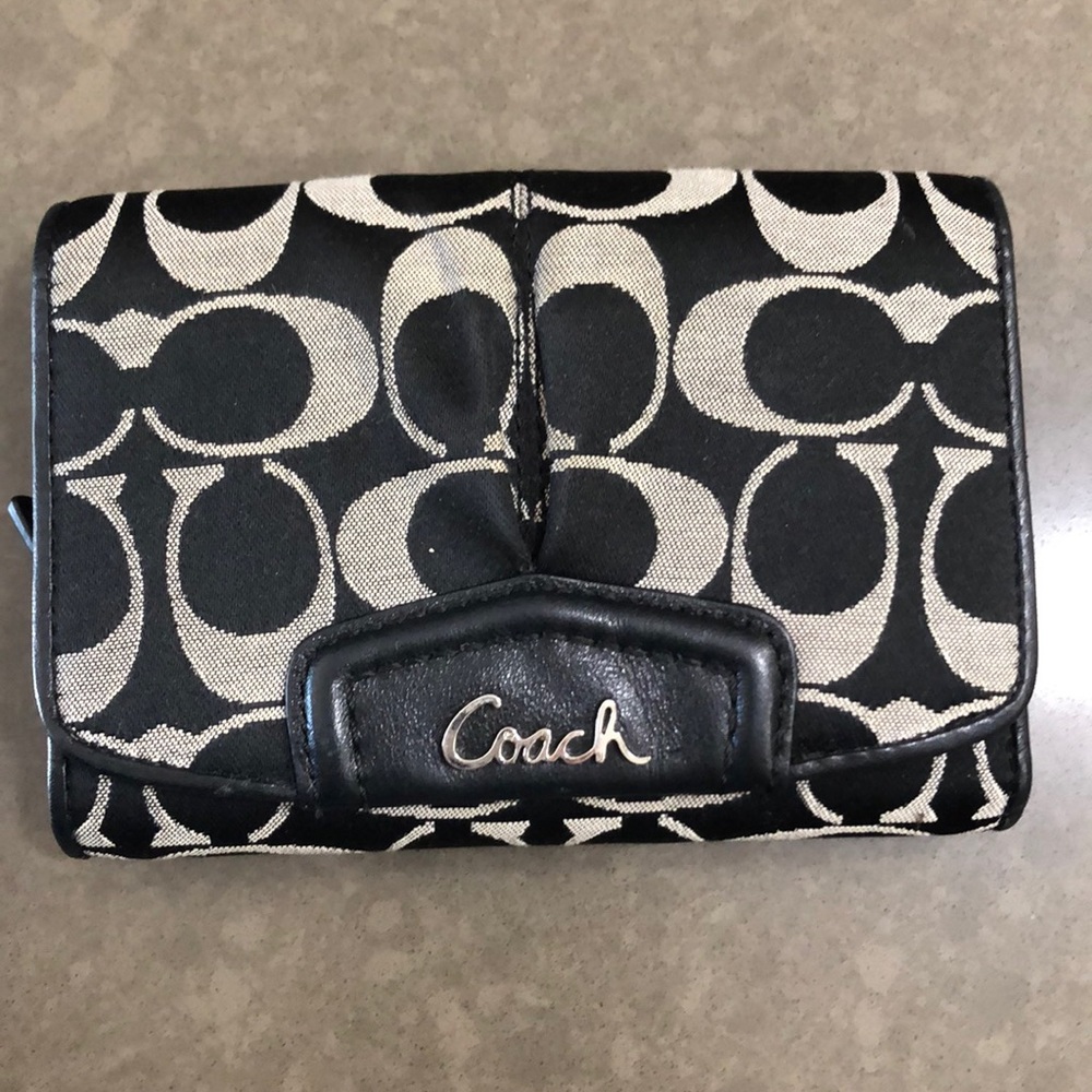 Coach wallet